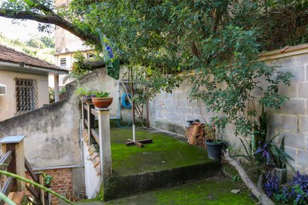 Casa à venda com 180m², 3 quartos e 3 vagas Casa à venda com 180m², 3 quartos e 3 vagasÁrea Externa