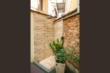 Casa à venda com 180m², 3 quartos e 3 vagas Casa à venda com 180m², 3 quartos e 3 vagasChurrasqueira