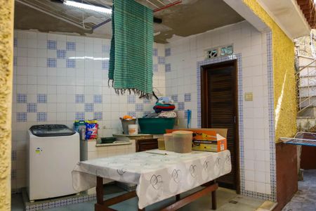 Casa à venda com 180m², 3 quartos e 3 vagas Casa à venda com 180m², 3 quartos e 3 vagasÁrea de Serviço