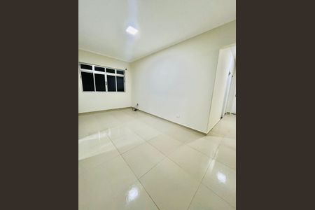 Sala de apartamento para alugar com 2 quartos, 90m² em Embaré, Santos