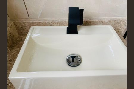 Apartamento para alugar com 90m², 2 quartos e 1 vaga Apartamento para alugar com 90m², 2 quartos e 1 vagaBanheiro