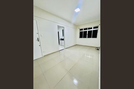 Sala de apartamento para alugar com 2 quartos, 90m² em Embaré, Santos