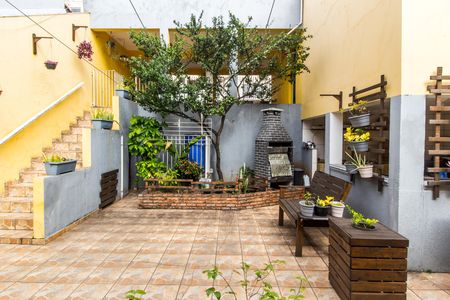 Vista da Sala de casa à venda com 3 quartos, 176m² em Jardim dos Camargos, Barueri