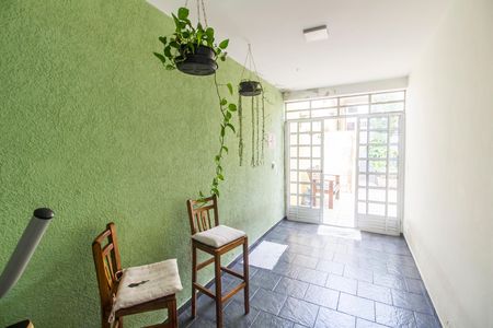 Entrada de casa à venda com 3 quartos, 176m² em Jardim dos Camargos, Barueri