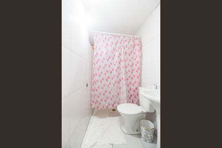 Casa à venda com 176m², 3 quartos e 2 vagas Casa à venda com 176m², 3 quartos e 2 vagasBanheiro da Suíte