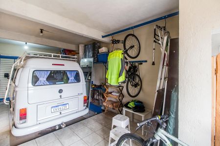 Casa à venda com 176m², 3 quartos e 2 vagas Casa à venda com 176m², 3 quartos e 2 vagasGaragem