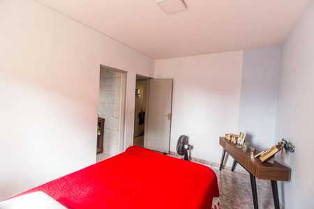 Casa à venda com 176m², 3 quartos e 2 vagas Casa à venda com 176m², 3 quartos e 2 vagasSuíte