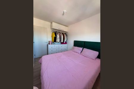 Quarto de apartamento para alugar com 3 quartos, 55m² em Vila Assis Brasil, Mauá