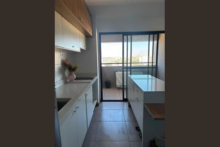Cozinha de apartamento para alugar com 3 quartos, 55m² em Vila Assis Brasil, Mauá