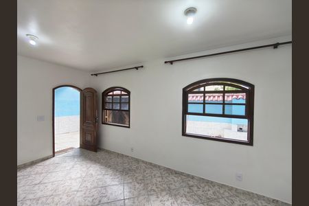 Sala de casa de condomínio para alugar com 3 quartos, 350m² em Taquara, Rio de Janeiro
