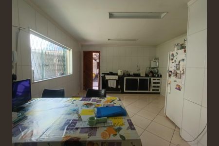 Casa para alugar com 101m², 3 quartos e 4 vagasCozinha