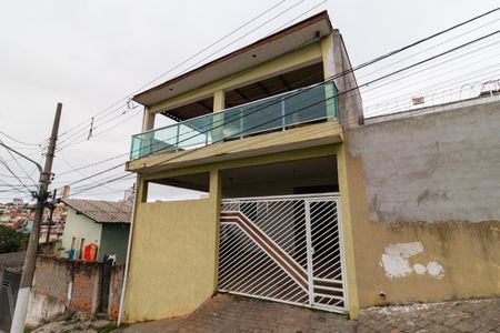 Fachada de casa à venda com 4 quartos, 175m² em Vila Medeiros, São Paulo