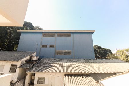 Sala e Cozinha - Vista de apartamento para alugar com 1 quarto, 32m² em Penha de França, São Paulo