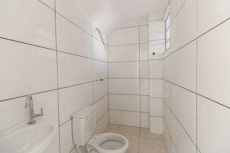 Banheiro de apartamento para alugar com 1 quarto, 32m² em Penha de França, São Paulo