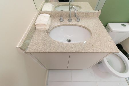 Apartamento à venda com 43m², 2 quartos e sem vaga Apartamento à venda com 43m², 2 quartos e sem vagaBanheiro