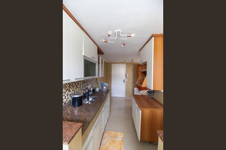 Apartamento à venda com 102m², 3 quartos e 1 vaga Apartamento à venda com 102m², 3 quartos e 1 vagaCozinha e Área de Serviço