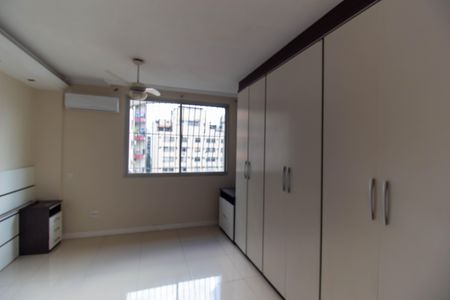 Apartamento à venda com 102m², 3 quartos e 1 vaga Apartamento à venda com 102m², 3 quartos e 1 vaga Suíte