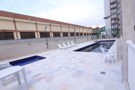 Apartamento para alugar com 37m², 2 quartos e sem vaga Apartamento para alugar com 37m², 2 quartos e sem vagaPiscina