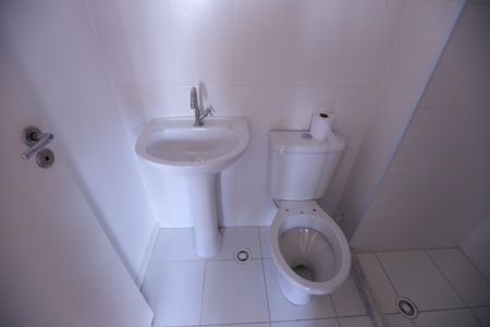 Apartamento para alugar com 37m², 2 quartos e sem vaga Apartamento para alugar com 37m², 2 quartos e sem vagaBanheiro