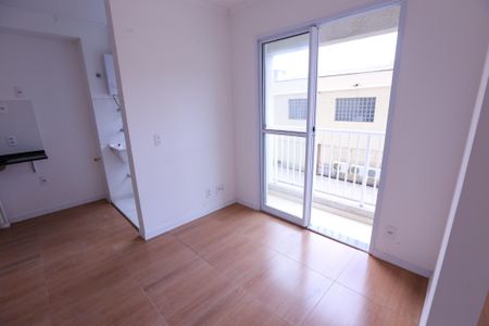 Sala de apartamento para alugar com 2 quartos, 37m² em Vila Jaraguá, São Paulo