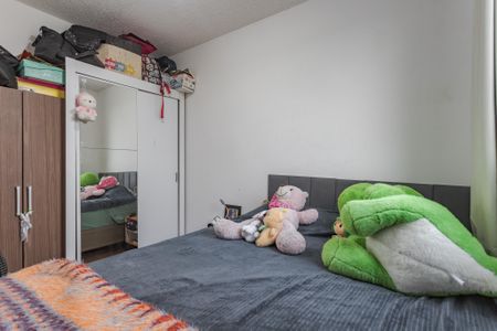 Quarto 1 de apartamento para alugar com 2 quartos, 38m² em Rubem Berta, Porto Alegre