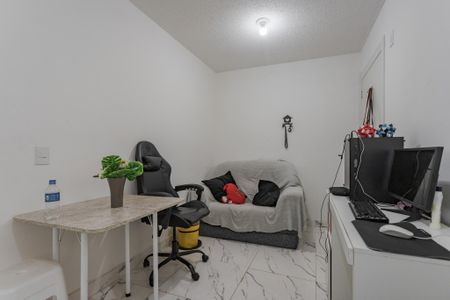 Sala de apartamento para alugar com 2 quartos, 38m² em Rubem Berta, Porto Alegre