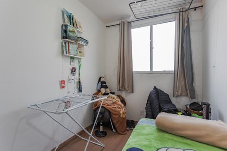 Quarto 1 de apartamento para alugar com 2 quartos, 38m² em Rubem Berta, Porto Alegre