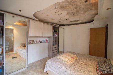 SUÍTE 3 de casa para alugar com 3 quartos, 300m² em Vila Vitorio Mazzei, São Paulo