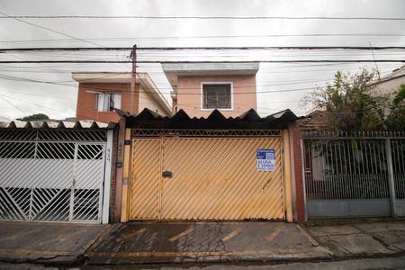 Casa para alugar com 300m², 3 quartos e 1 vaga Casa para alugar com 300m², 3 quartos e 1 vagaFACHADA