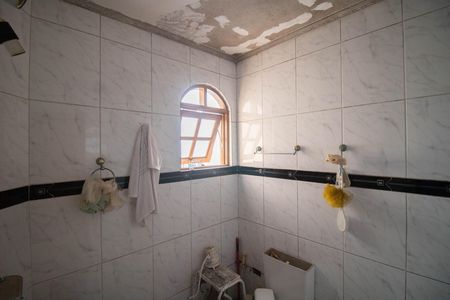 Casa para alugar com 300m², 3 quartos e 1 vaga Casa para alugar com 300m², 3 quartos e 1 vagaBANHEIRO SOCIAL