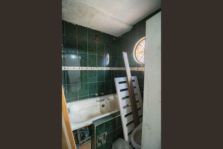 Casa para alugar com 300m², 3 quartos e 1 vaga Casa para alugar com 300m², 3 quartos e 1 vagaBANHEIRO DA SUÍTE 1