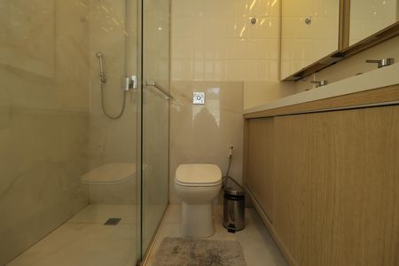 Apartamento à venda com 108m², 3 quartos e 2 vagasBanheiro da Suíte