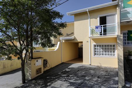 Casa para alugar com 116m², 3 quartos e 2 vagas Casa para alugar com 116m², 3 quartos e 2 vagasFachada