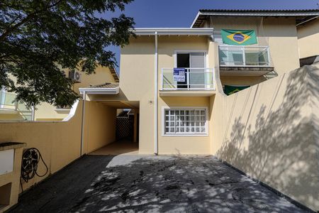 Fachada de casa para alugar com 3 quartos, 116m² em Jardim Nathalie, Mogi das Cruzes