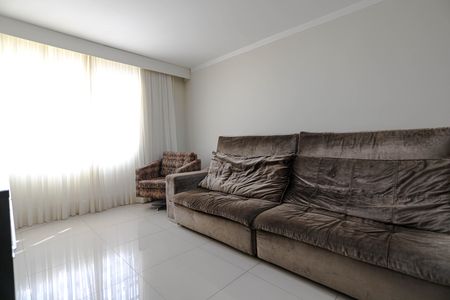 Casa para alugar com 116m², 3 quartos e 2 vagas Casa para alugar com 116m², 3 quartos e 2 vagasSala