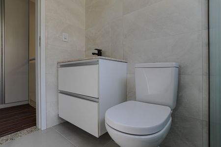 Casa para alugar com 116m², 3 quartos e 2 vagas Casa para alugar com 116m², 3 quartos e 2 vagasBanheiro