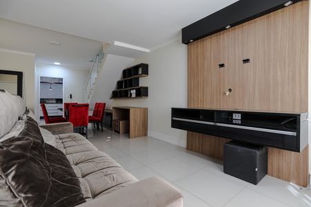 Casa para alugar com 116m², 3 quartos e 2 vagas Casa para alugar com 116m², 3 quartos e 2 vagasSala