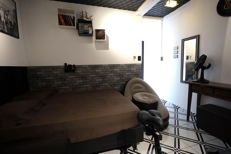 Casa à venda com 226m², 4 quartos e 2 vagas Casa à venda com 226m², 4 quartos e 2 vagasQuarto 4