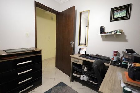 Casa à venda com 226m², 4 quartos e 2 vagas Casa à venda com 226m², 4 quartos e 2 vagasQuarto 2