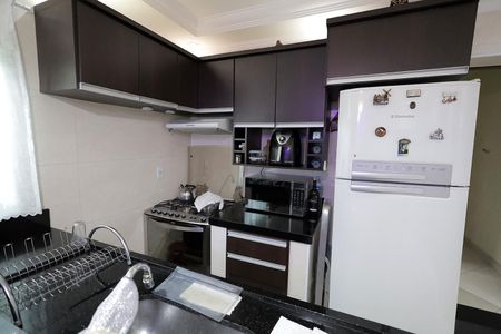 Casa à venda com 226m², 4 quartos e 2 vagas Casa à venda com 226m², 4 quartos e 2 vagasCozinha