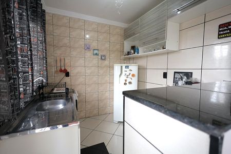 Casa à venda com 226m², 4 quartos e 2 vagas Casa à venda com 226m², 4 quartos e 2 vagasCozinha 2