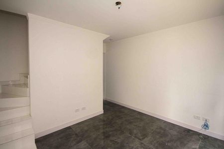 Sala de casa para alugar com 2 quartos, 70m² em São Lucas, São Paulo