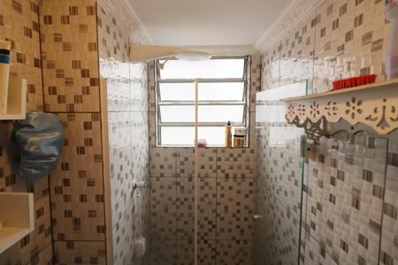 Banheiro de apartamento para alugar com 2 quartos, 44m² em São Pedro, Osasco