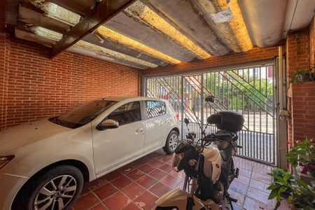 Garagem de casa à venda com 4 quartos, 229m² em Saúde, São Paulo