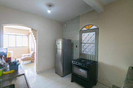 Casa à venda com 3 quartos, 380m² em Planalto, Belo Horizonte