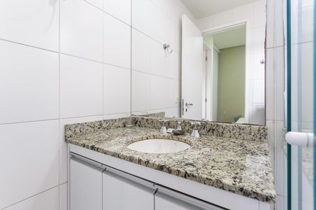 Banheiro da Suíte de apartamento para alugar com 1 quarto, 29m² em Vila Olímpia, São Paulo