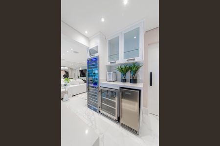 Apartamento para alugar com 184m², 3 quartos e 3 vagas Apartamento para alugar com 184m², 3 quartos e 3 vagasCozinha