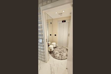 Apartamento para alugar com 184m², 3 quartos e 3 vagas Apartamento para alugar com 184m², 3 quartos e 3 vagasBanheiro