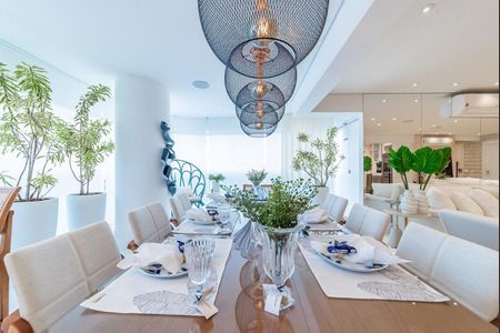 Apartamento para alugar com 184m², 3 quartos e 3 vagas Apartamento para alugar com 184m², 3 quartos e 3 vagasSala de jantar