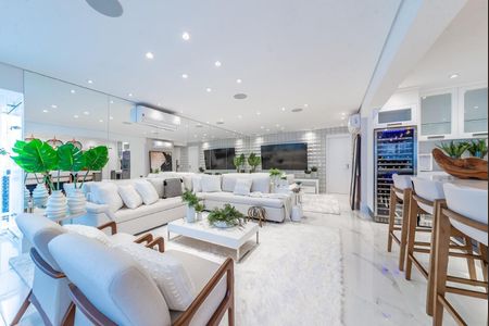 Apartamento para alugar com 184m², 3 quartos e 3 vagas Apartamento para alugar com 184m², 3 quartos e 3 vagasSala
